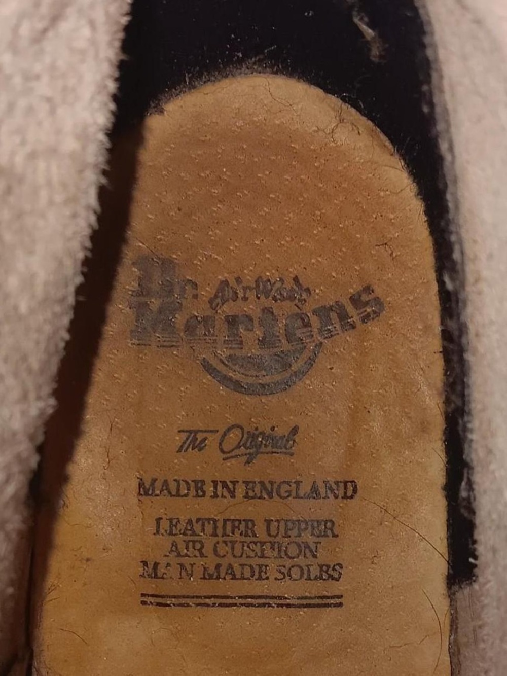 Dr. Martens VTG 80s Made In England Thistle/Floral Etching Women’s size 7 RARE! - Picture 10 of 10